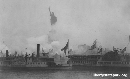 statue of liberty being shipped